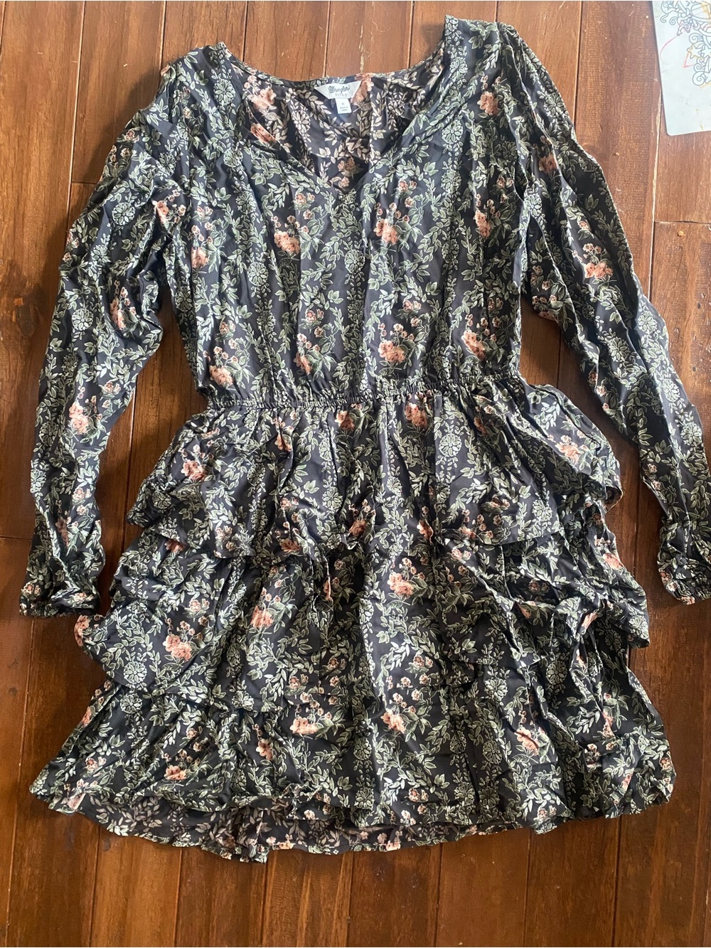 Wrangler Retro Ruffle Tiered Long-Sleeve Dress - Size Medium